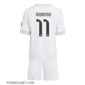 Real Madrid Rodrygo Goes #11 Hjemme Trøje Børn 2025-26 Kortærmet (+ Korte bukser)